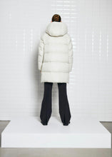 Lade das Bild in den Galerie-Viewer, 3/4 Pufferjacke „Abby“ Grey Sugar | Withblack