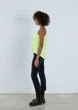 Lade das Bild in den Galerie-Viewer, Tina Neon Green Outryght