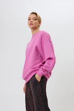 Lade das Bild in den Galerie-Viewer, Oversized Sweater Candy | Oh April
