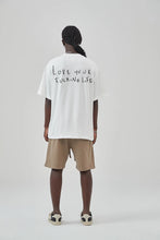 Lade das Bild in den Galerie-Viewer, T-Shirt „LYFL“ | Nice Peace