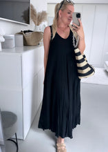 Lade das Bild in den Galerie-Viewer, Flowy Summer Dress „MYKONOS“ | Khaki & Schwarz