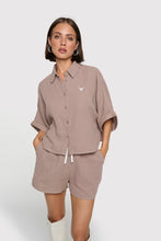 Lade das Bild in den Galerie-Viewer, Oversized Crinkle Blouse | ALIX The Label (Kopie)