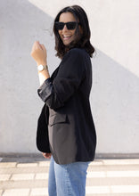 Lade das Bild in den Galerie-Viewer, Long Blazer "STOCKHOLM" | Schwarz