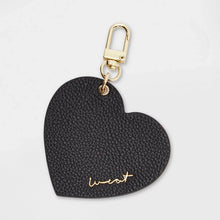Lade das Bild in den Galerie-Viewer, Heart Charm Anhänger | Weat Sudio | Schwarz