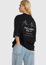 Lade das Bild in den Galerie-Viewer, Label Shirt Bull | ALIX The Label