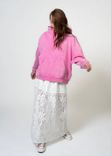 Lade das Bild in den Galerie-Viewer, Boyfriend Hoodie Cherish | Fuchsia Acid