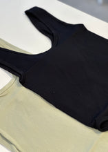 Lade das Bild in den Galerie-Viewer, Gerippter Basic Soft Body | 4 Farben