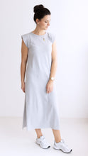 Lade das Bild in den Galerie-Viewer, Basic Sommerkleid mit Schlitz