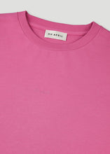 Lade das Bild in den Galerie-Viewer, BF T-Shirt Good Karma Candy | Oh April