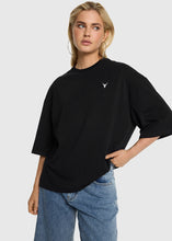 Lade das Bild in den Galerie-Viewer, Label Shirt Bull | ALIX The Label