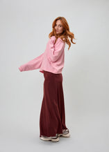 Lade das Bild in den Galerie-Viewer, Light Sweater Mental Health Rose | Oh April