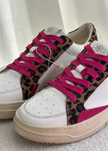 Lade das Bild in den Galerie-Viewer, Sneaker aus Leder OOG | Leo & Burgundy