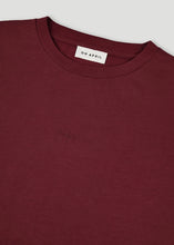 Lade das Bild in den Galerie-Viewer, BF T-Shirt Good Karma Wave Merlot | Oh April