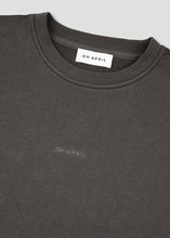 Lade das Bild in den Galerie-Viewer, Light Sweater Love Season | Oh April