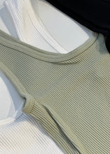 Lade das Bild in den Galerie-Viewer, Gerippter Basic Soft Body | 4 Farben