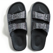 Lade das Bild in den Galerie-Viewer, Vegane Sandale Angie aus recyceltem Material | Black Glitter | Freedom Moses