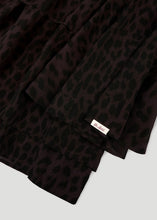 Lade das Bild in den Galerie-Viewer, Lavinia Volant Dress Leo Truffle | Oh April