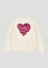 Lade das Bild in den Galerie-Viewer, OV Sweater Nostalgia Heart Off White | Oh April
