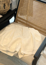 Lade das Bild in den Galerie-Viewer, Shorts Alisa | Beige