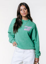 Lade das Bild in den Galerie-Viewer, Logo Acid Wash Dropped Shoulder Sweat | Colourful Rebel