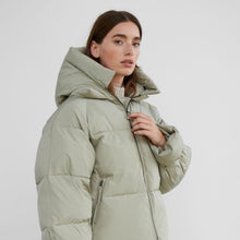 Lade das Bild in den Galerie-Viewer, Daunenjacke "ICE GREEN" | WithBlack