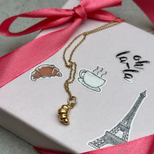 Lade das Bild in den Galerie-Viewer, Kette Croissant Lover | Friday Atelier
