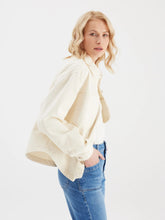 Lade das Bild in den Galerie-Viewer, TAMARA Ling Sleeve Jacket Ecru | C.O.J
