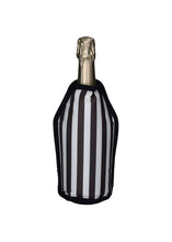 Lade das Bild in den Galerie-Viewer, Kühlmanschette für Wein | Stripes Black White | Gift Company
