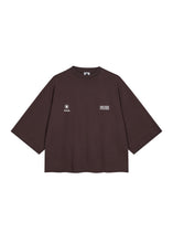 Lade das Bild in den Galerie-Viewer, T-Shirt Cropped Brown | Karo Kauer Label
