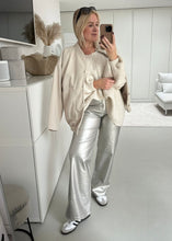 Lade das Bild in den Galerie-Viewer, Shiny Metallic Pants &quot;EMILY&quot;
