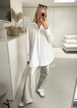 Lade das Bild in den Galerie-Viewer, Shiny Metallic Pants &quot;EMILY&quot;
