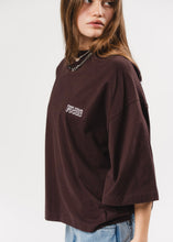 Lade das Bild in den Galerie-Viewer, T-Shirt Cropped Brown | Karo Kauer Label
