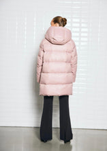 Lade das Bild in den Galerie-Viewer, 3/4 Pufferjacke „Abby“ Soft Rosé | Withblack
