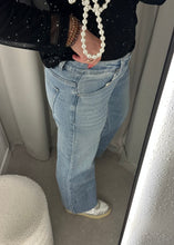 Lade das Bild in den Galerie-Viewer, Wide Leg Jeans RENA | Light Blue
