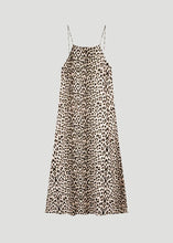 Lade das Bild in den Galerie-Viewer, Loquat Maxi Dress Leo
