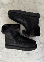 Lade das Bild in den Galerie-Viewer, Booties &quot;LONDON&quot; | Schwarz
