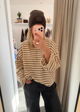 Lade das Bild in den Galerie-Viewer, Lockeres Boxy Fit Longsleeve | Beige/Braun
