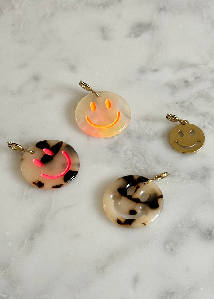 Gold & Leo Charm Medium