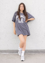 Lade das Bild in den Galerie-Viewer, Super oversize T-Shirt | &quot;LOS ANGELES&quot;
