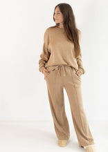 Lade das Bild in den Galerie-Viewer, Strickhose &quot;COZY DAY&quot; | Cognac
