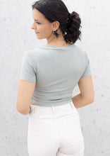 Lade das Bild in den Galerie-Viewer, Spitzen Crop Top &quot;SALTO&quot; | 3 Farben
