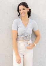 Lade das Bild in den Galerie-Viewer, Spitzen Crop Top &quot;SALTO&quot; | 3 Farben
