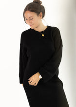 Lade das Bild in den Galerie-Viewer, Strickkleid &quot;MOU&quot; | Schwarz
