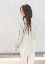 Lade das Bild in den Galerie-Viewer, Silky Bluse &quot;LILLY&quot; | Pistazie
