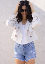 Lade das Bild in den Galerie-Viewer, Cropped Trenchcoat &quot;NALA&quot; | 2 Farben
