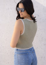 Lade das Bild in den Galerie-Viewer, Weste aus Strick &quot;CLASSY VIBES&quot; | 2 Farben
