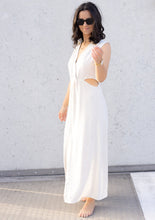 Lade das Bild in den Galerie-Viewer, Cut Out Sommerkleid | &quot;MAYA&quot;
