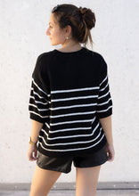 Lade das Bild in den Galerie-Viewer, Kurzarm Pullover &quot;SANNE&quot; | Schwarz
