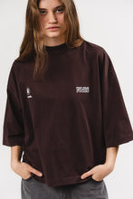 Lade das Bild in den Galerie-Viewer, T-Shirt Cropped Brown | Karo Kauer Label
