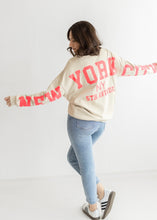 Lade das Bild in den Galerie-Viewer, Backprint Sweater „New York City“ | Zwei Farben

